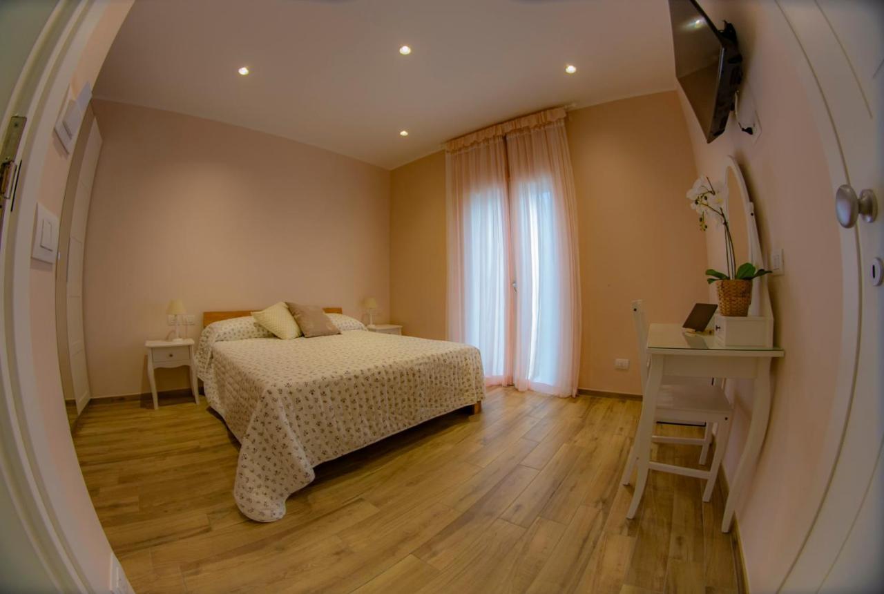 Il Granello Bed and Breakfast Φιουμιτσίνο Εξωτερικό φωτογραφία